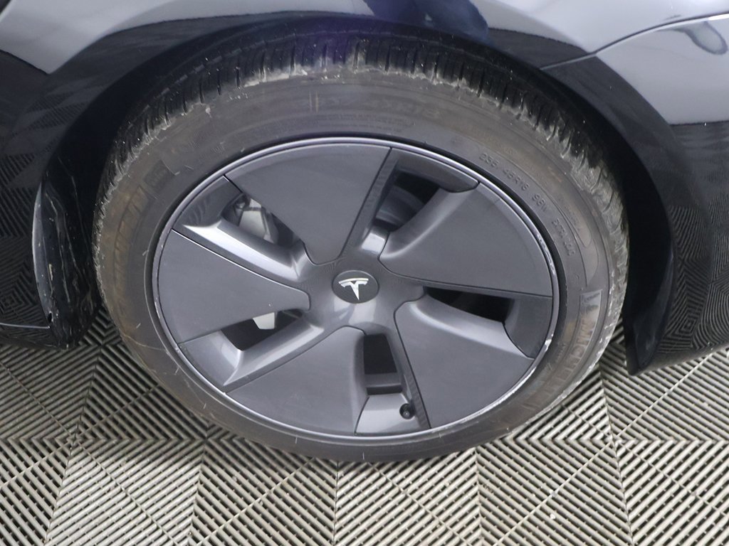 Used 2023 Tesla Model 3 Standard Range image 21