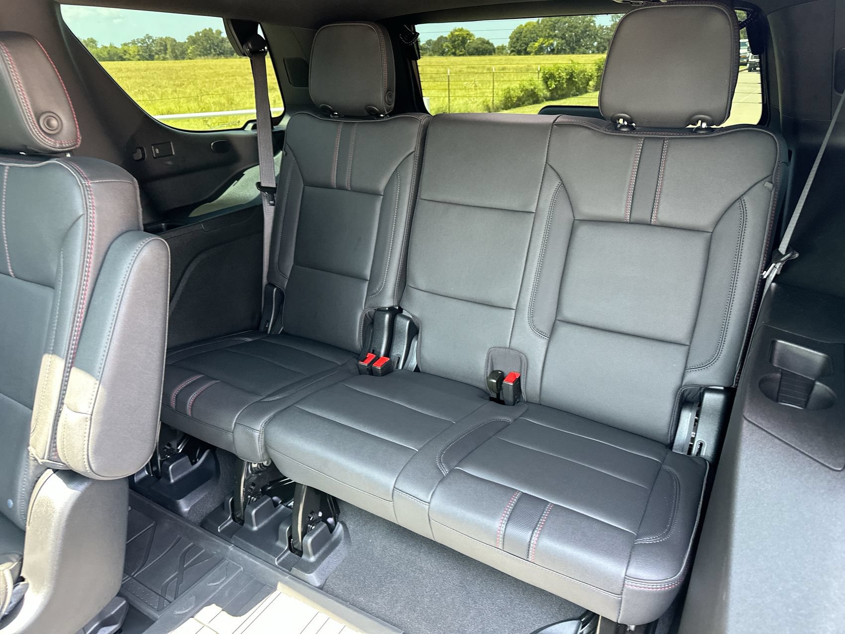 Used 2026 Chevrolet Tahoe RST AWD/4WD image 25