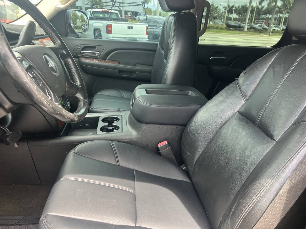 Used 2007 Chevrolet Suburban LT w/ LT Preferred Equipment Group RWD image 23