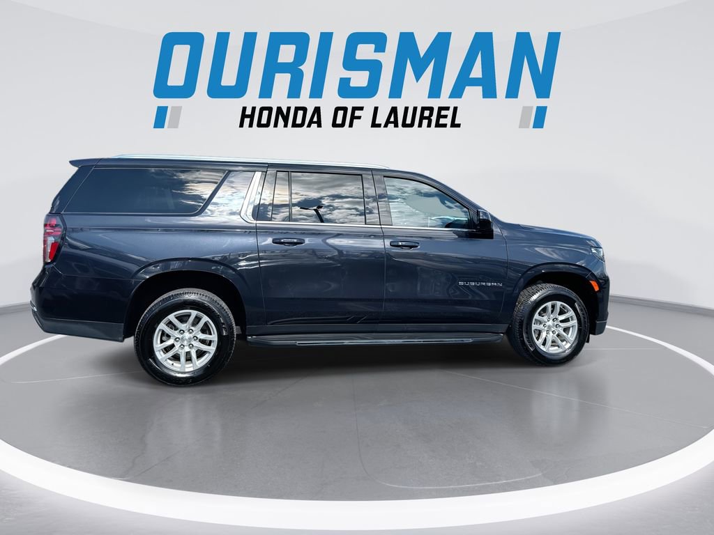 Used 2023 Chevrolet Suburban LT image 9