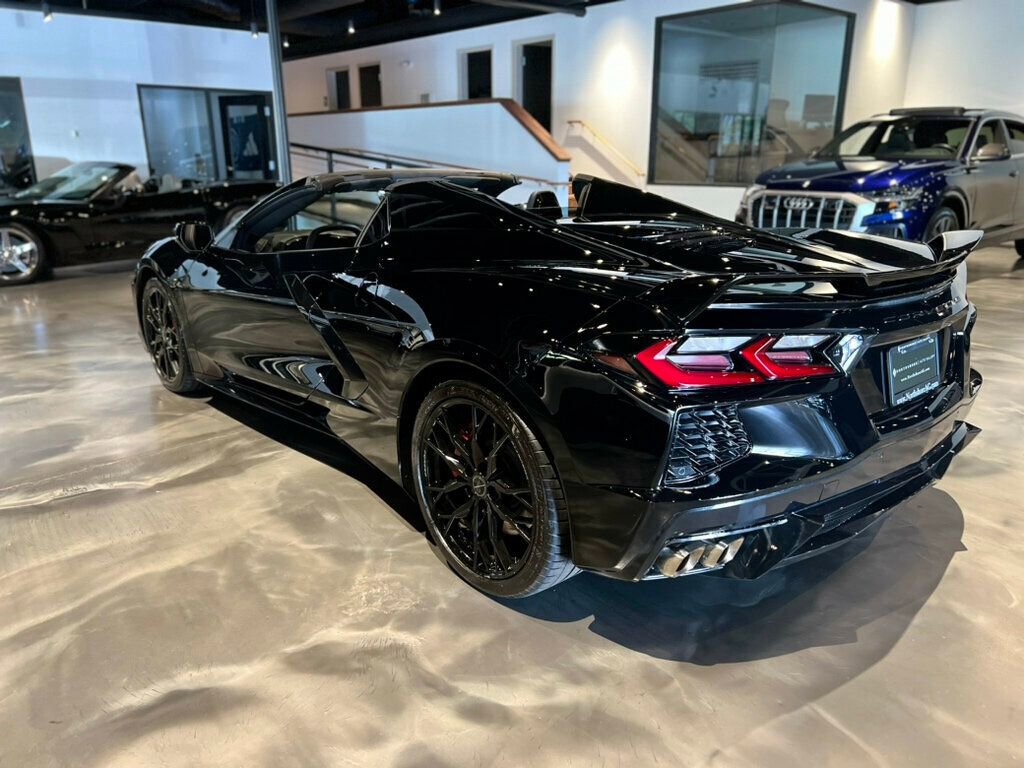 Used 2024 Chevrolet Corvette Stingray Premium Conv w/ Z51 Performance Package image 4
