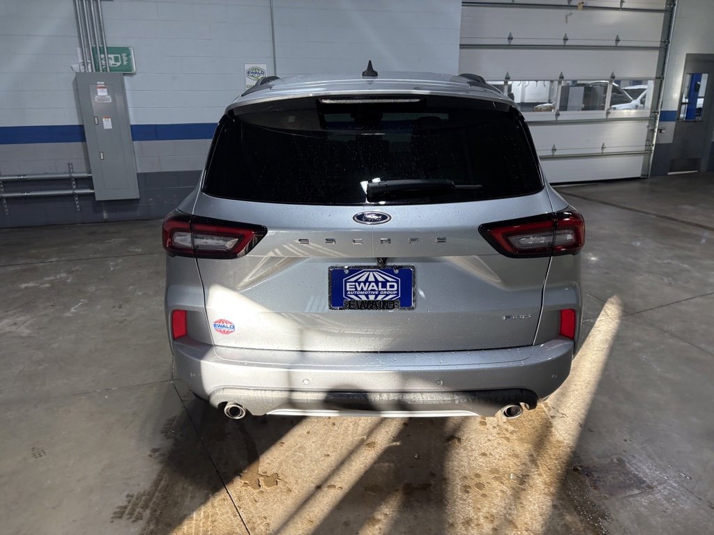 Used 2023 Ford Escape ST-Line w/ Tech Pack #1 image 7