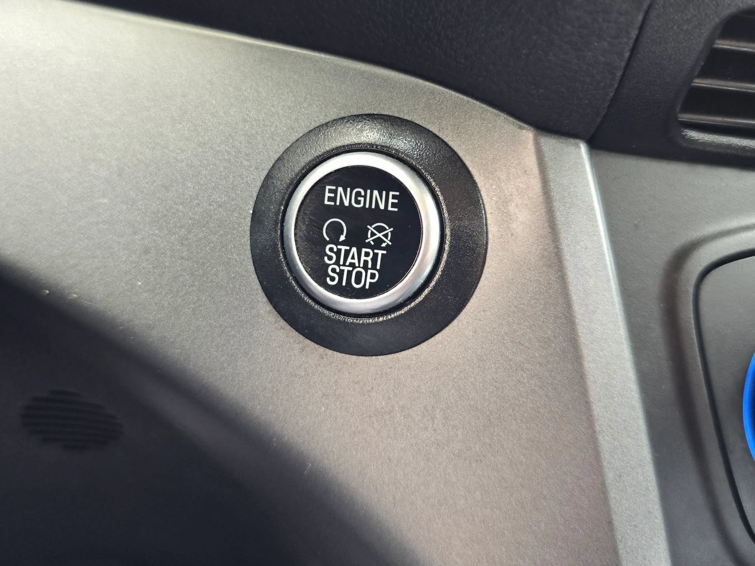 Used 2019 Ford Escape SEL FWD image 36