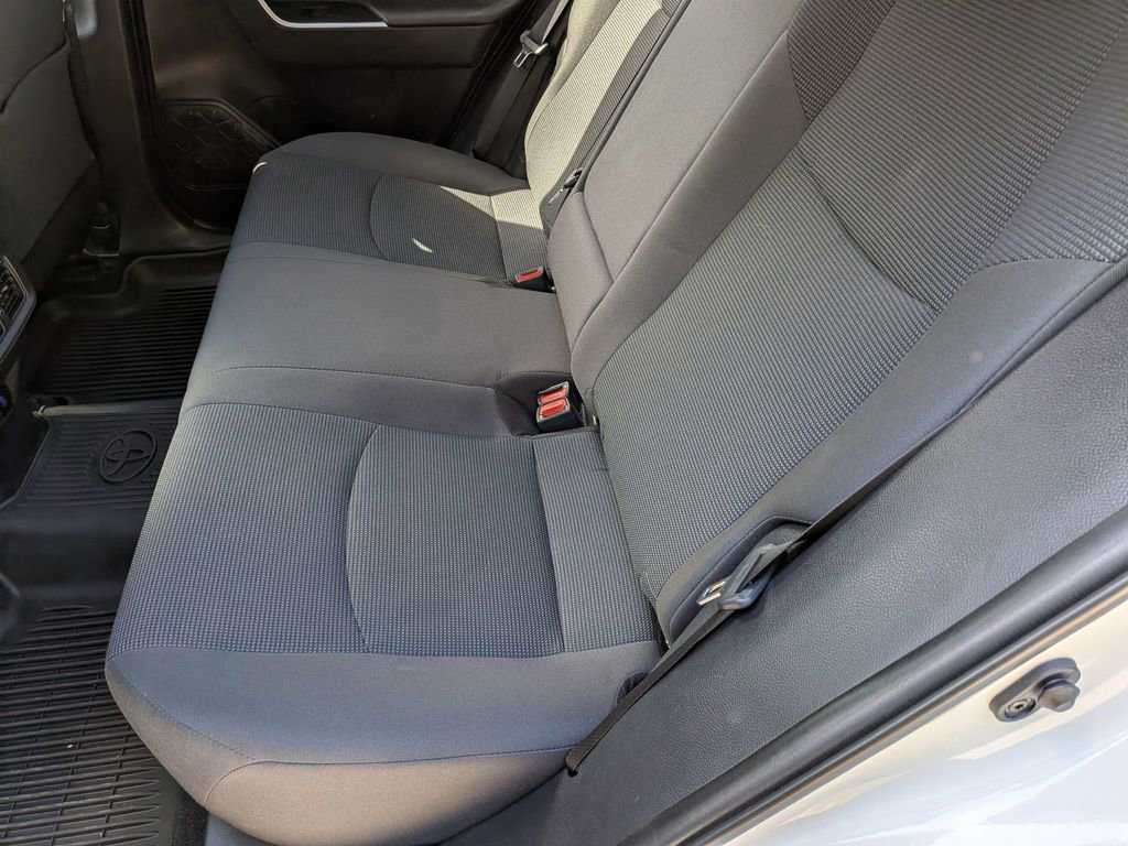 Used 2023 Toyota RAV4 LE AWD/4WD image 21