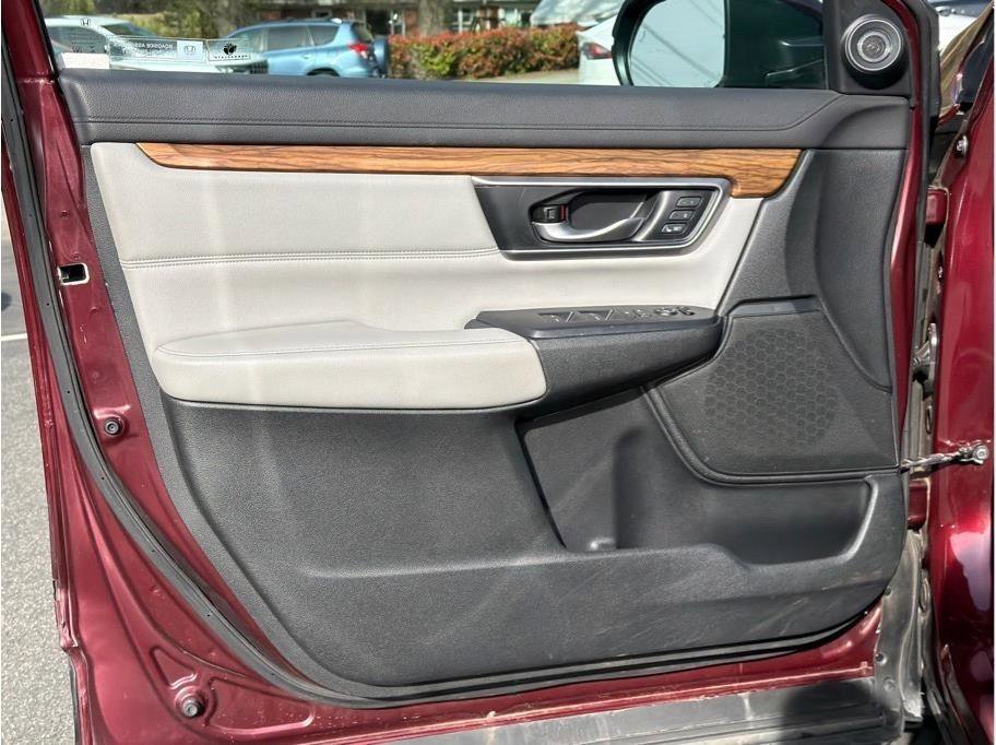 Used 2018 Honda CR-V Touring image 9