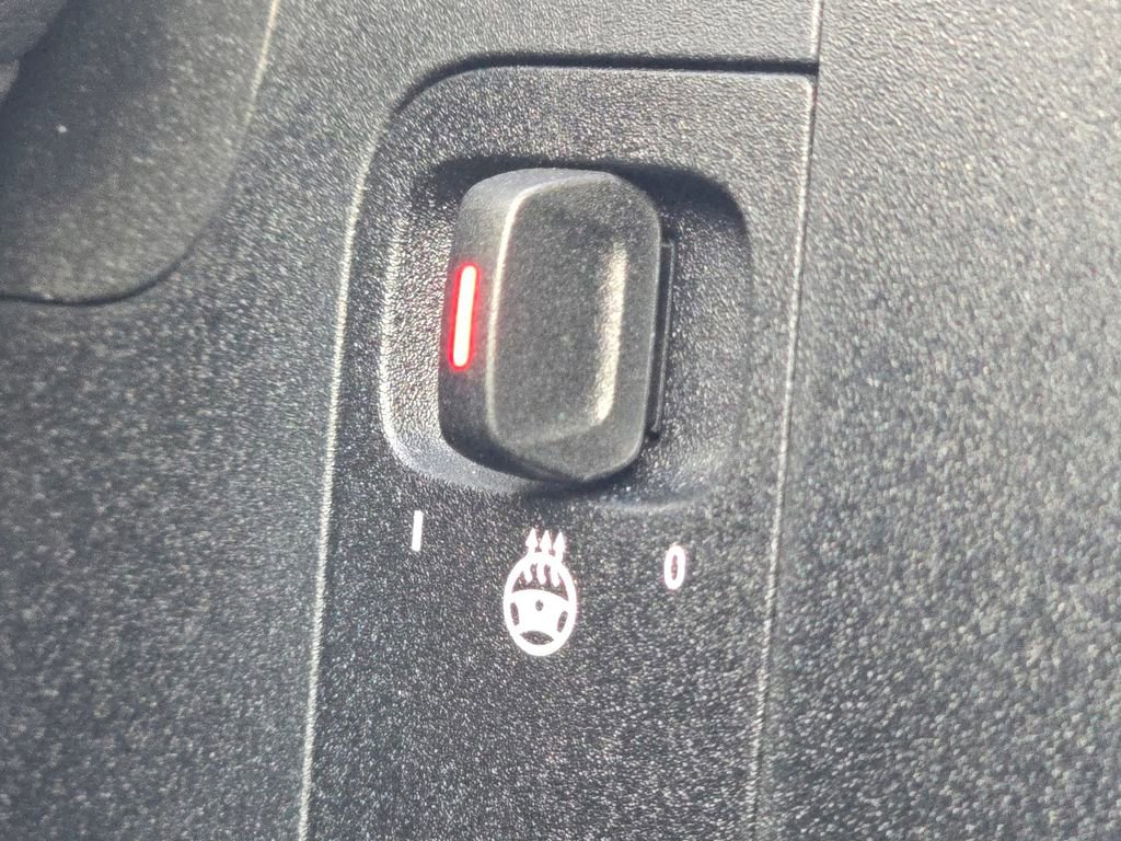 New 2026 Mercedes-Benz GLB 250 4MATIC image 32