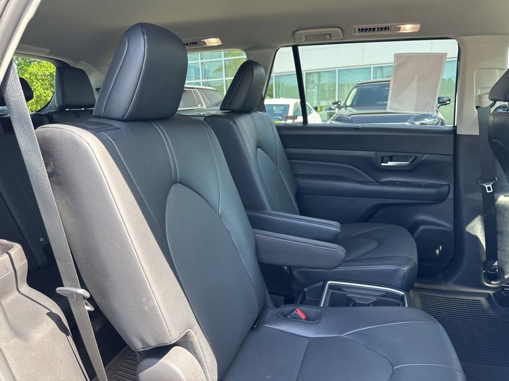 Used 2026 Toyota Grand Highlander AWD Hybrid image 25