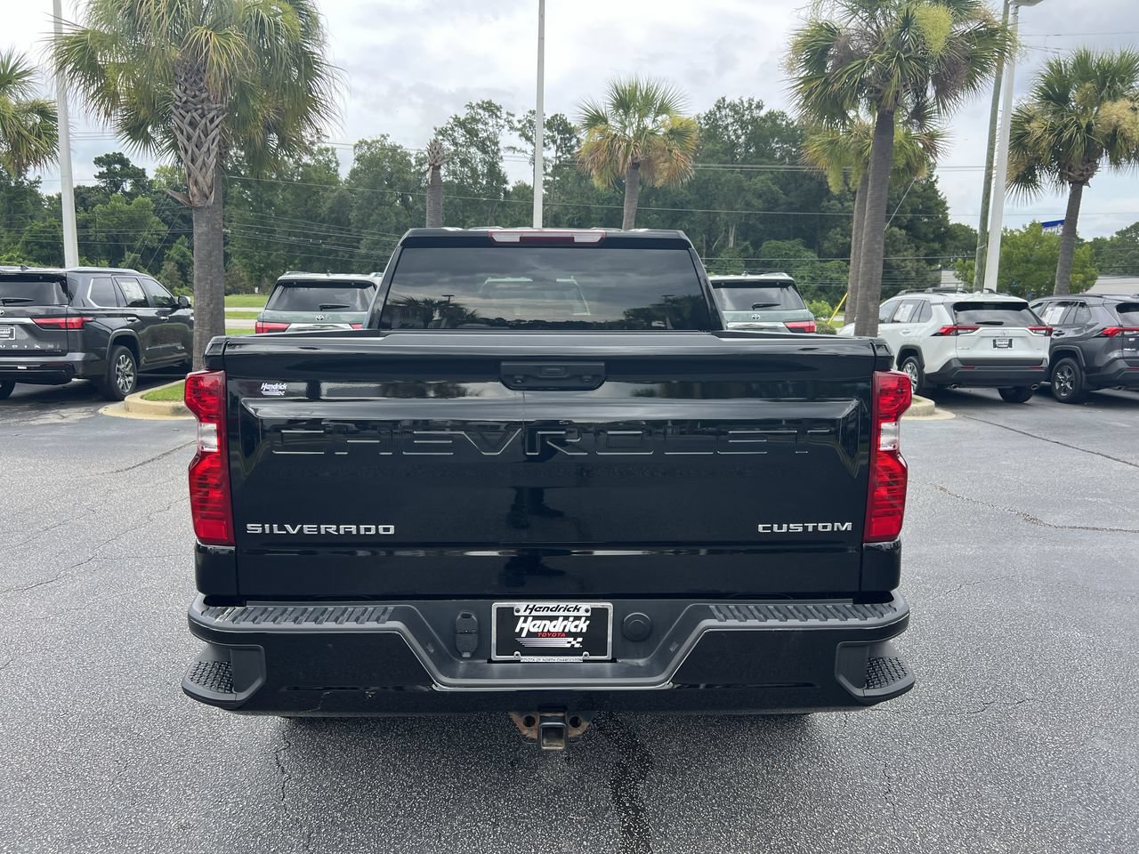 Used 2023 Chevrolet Silverado 1500 Custom AWD/4WD image 9