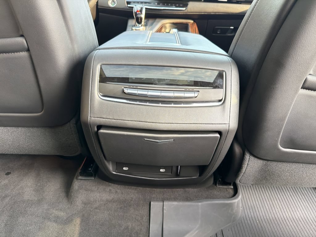 Used 2023 Cadillac Escalade ESV Premium Luxury w/ LPO, Floor Liner Package AWD/4WD image 23