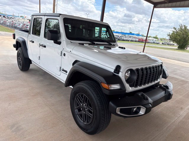 Used 2025 Jeep Gladiator Sport AWD/4WD image 1