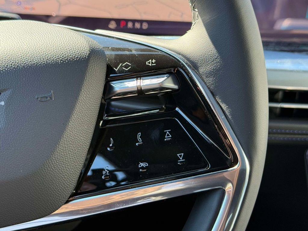 New 2025 Cadillac Escalade IQ Luxury 1 AWD/4WD image 16