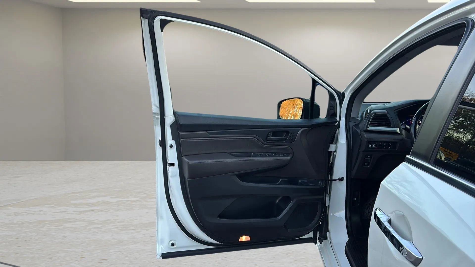 Used 2018 Honda Odyssey Touring image 51