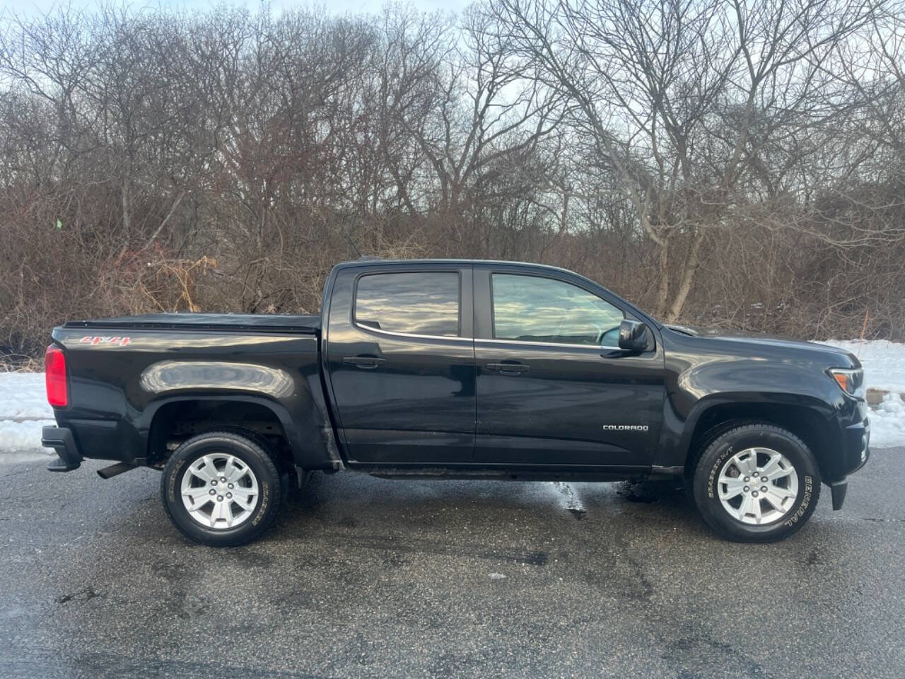 Used 2016 Chevrolet Colorado LT w/ LT Convenience Package image 5
