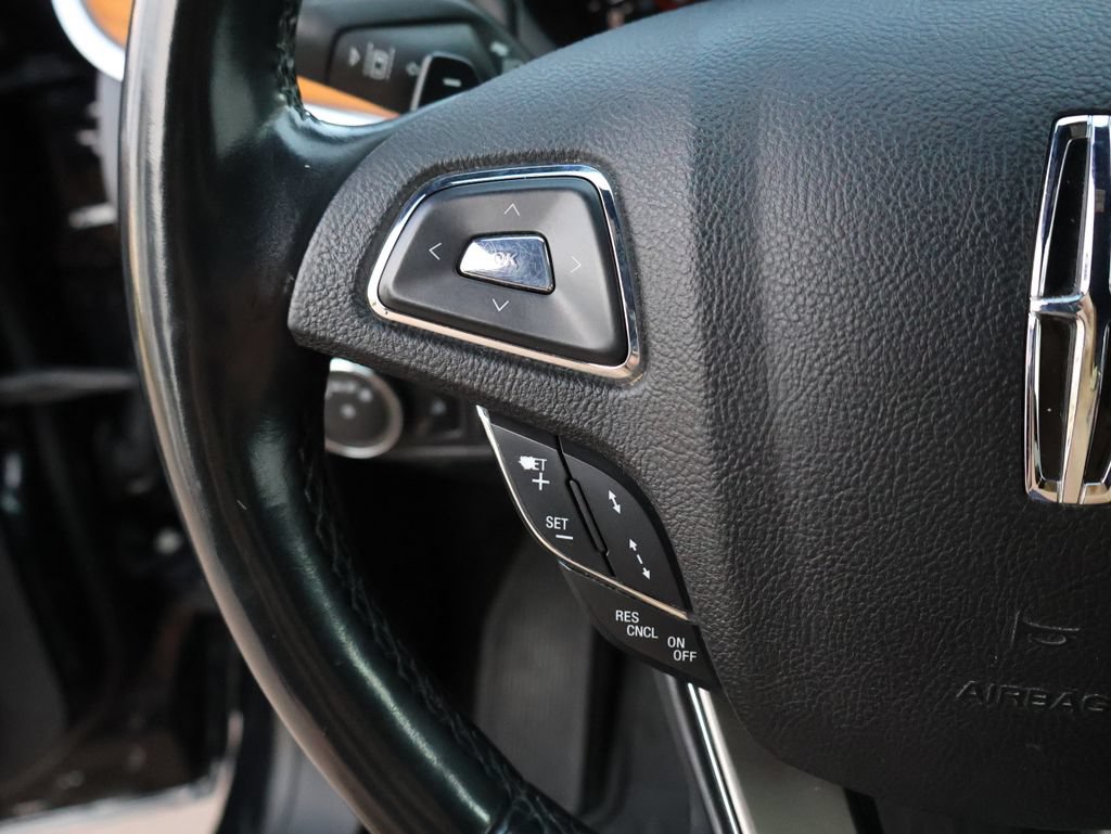 Used 2017 Lincoln MKC Reserve FWD image 30