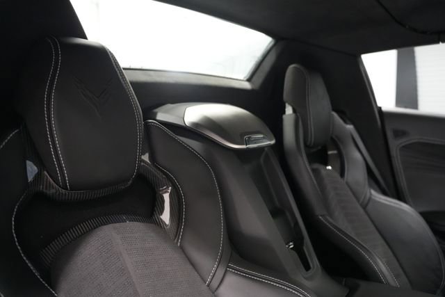 Used 2025 Chevrolet Corvette Z06 image 17