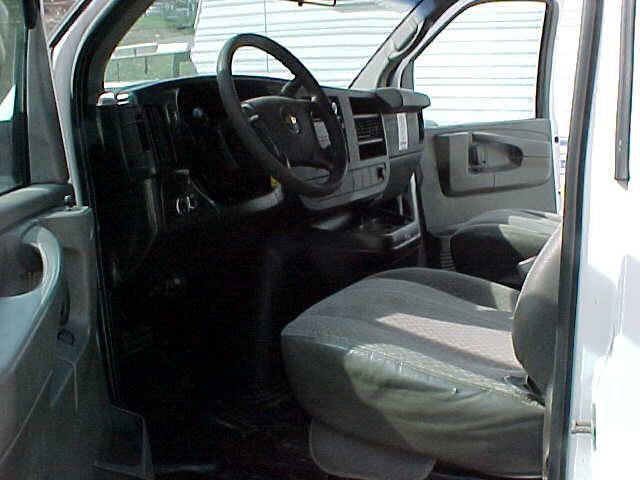 Used 2013 Chevrolet Express 3500 w/ Express Access Plus Package image 29