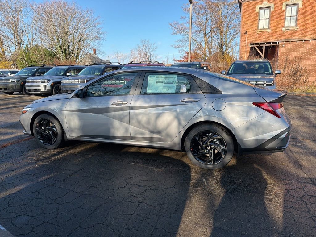New 2026 Hyundai Elantra Sport FWD image 4