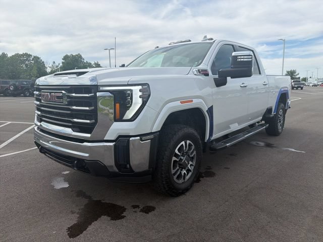 Used 2024 GMC Sierra 3500 SLT w/ SLT Convenience Package AWD/4WD image 2