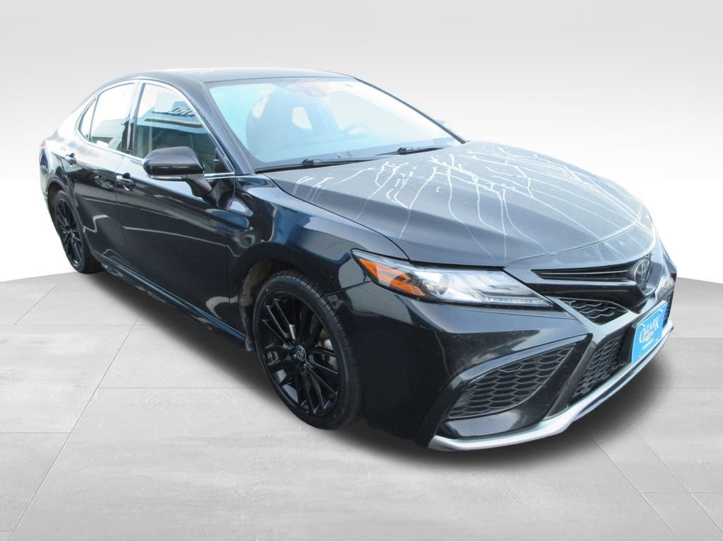 Used 2024 Toyota Camry XSE FWD image 7