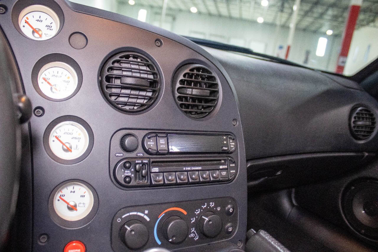 Used 2003 Dodge Viper SRT-10 image 22