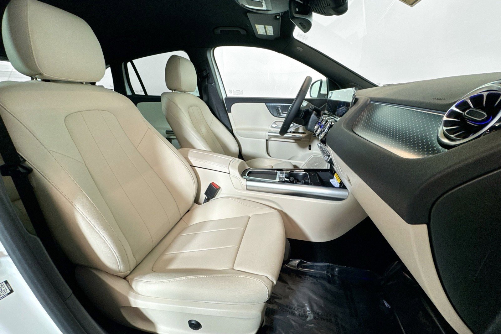 New 2025 Mercedes-Benz GLA 250 image 25