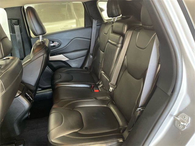 Used 2018 Jeep Cherokee Limited image 21