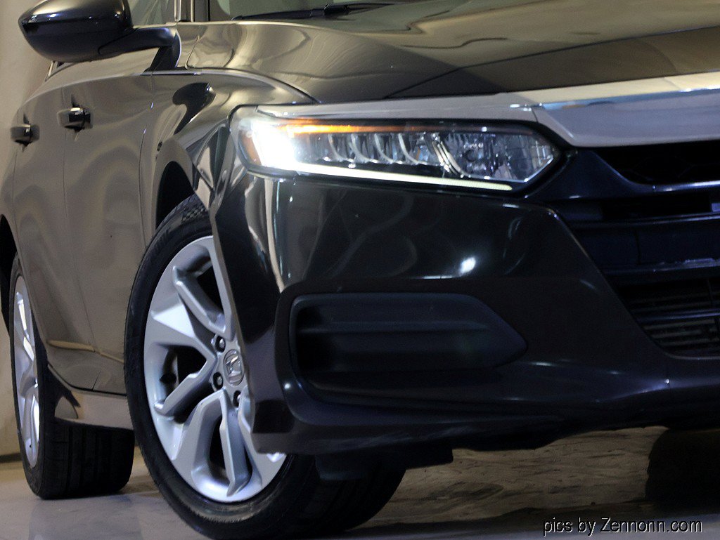 Used 2018 Honda Accord LX image 4