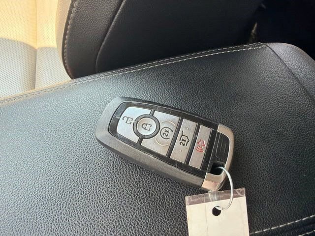 Used 2020 Ford Escape SEL AWD/4WD image 50