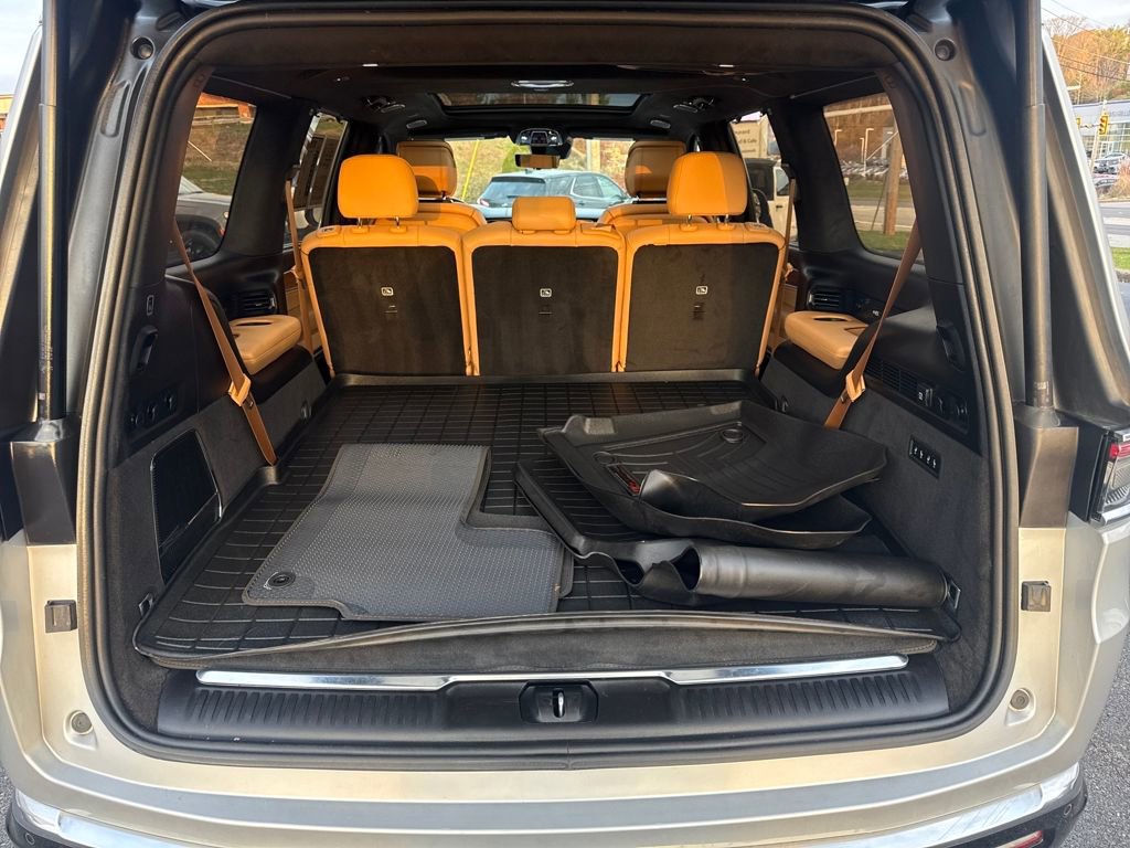 Used 2024 Jeep Grand Wagoneer Series III w/ Flexible Seating Group image 23