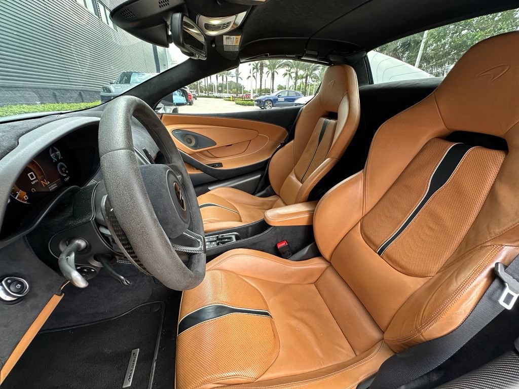 Used 2019 McLaren 570S Spider RWD image 5