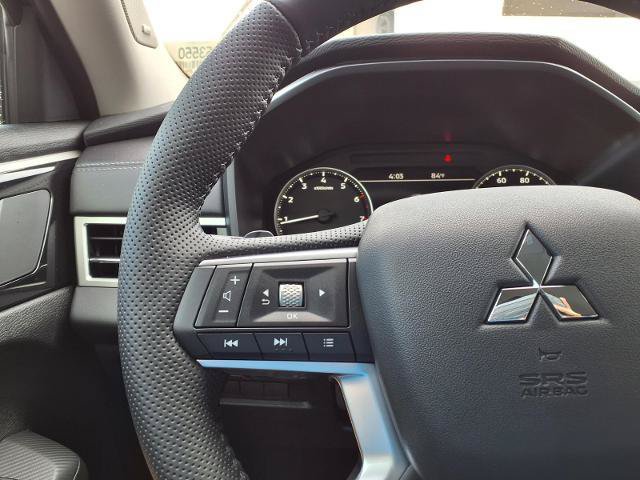 New 2026 Mitsubishi Outlander SE FWD image 20