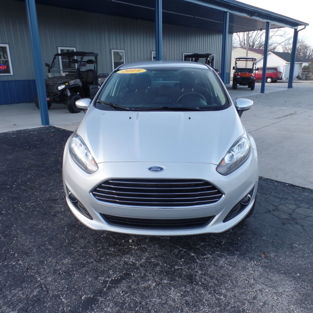 Used 2019 Ford Fiesta SE w/ Equipment Group 201A image 3