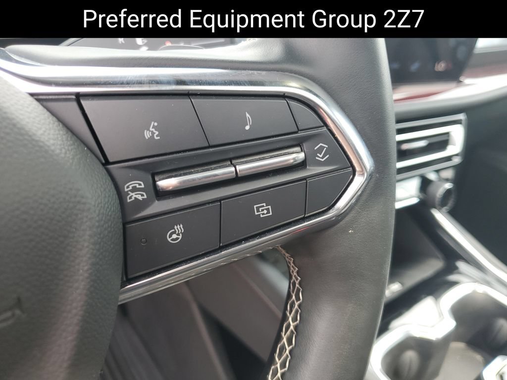 Used 2024 Chevrolet Traverse Z71 w/ LPO, Floor Liner Package AWD/4WD image 14