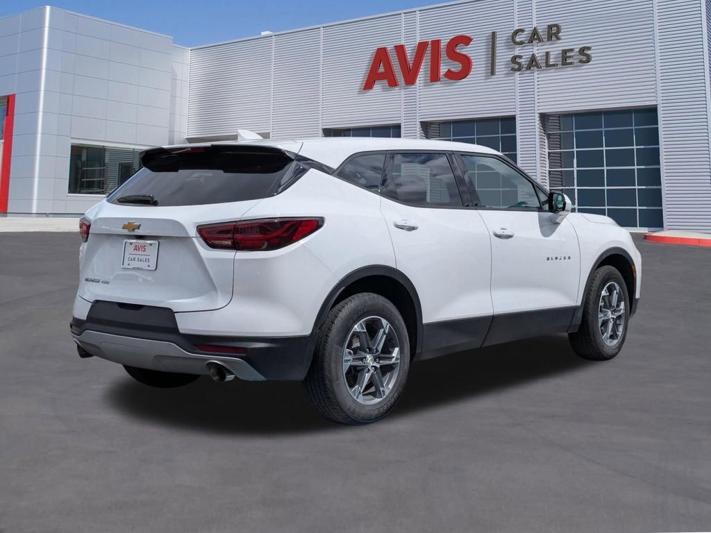 Used 2025 Chevrolet Blazer LT image 6