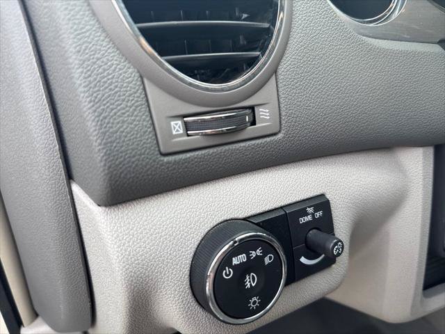 Used 2010 Buick Enclave CXL w/ Trailering Provision Package AWD/4WD image 13