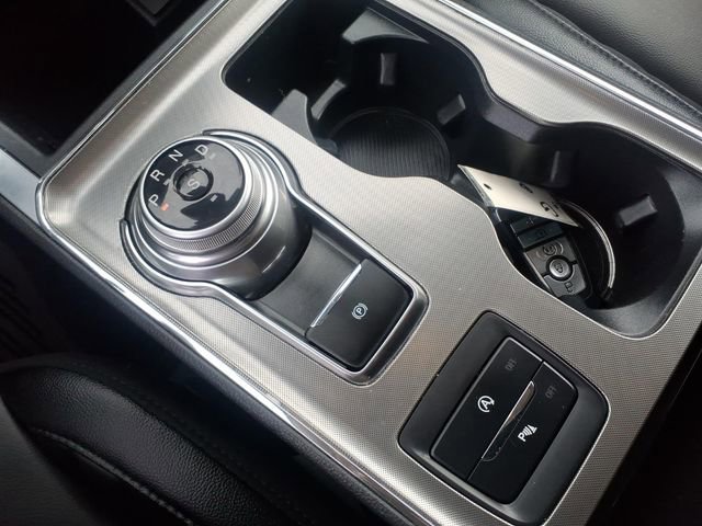 Certified 2024 Ford Edge Titanium AWD/4WD image 22