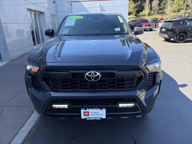 Certified 2024 Toyota Tacoma TRD Off-Road AWD/4WD image 10