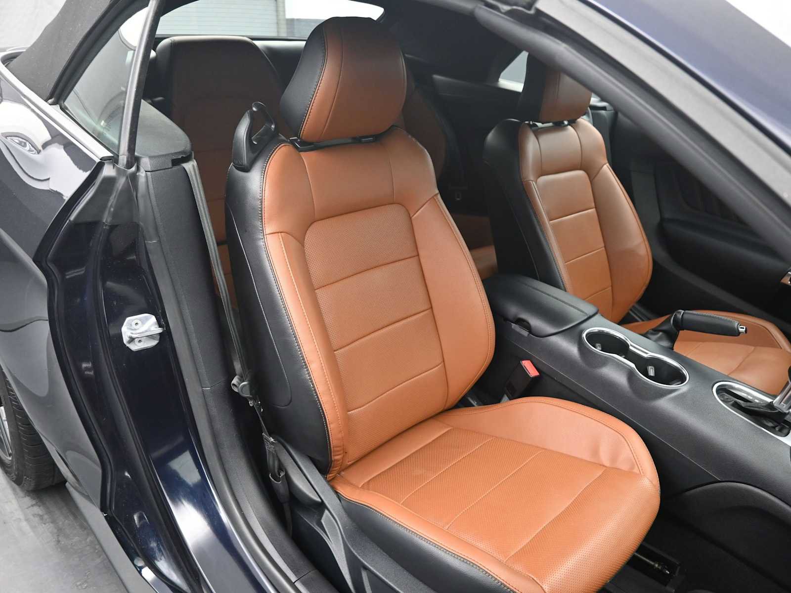 Used 2021 Ford Mustang GT Premium w/ Ford Safe & Smart Package image 11