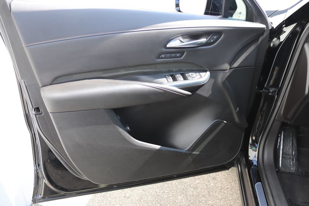 Used 2021 Cadillac XT4 Sport w/ Sun And Sound Package AWD/4WD image 36