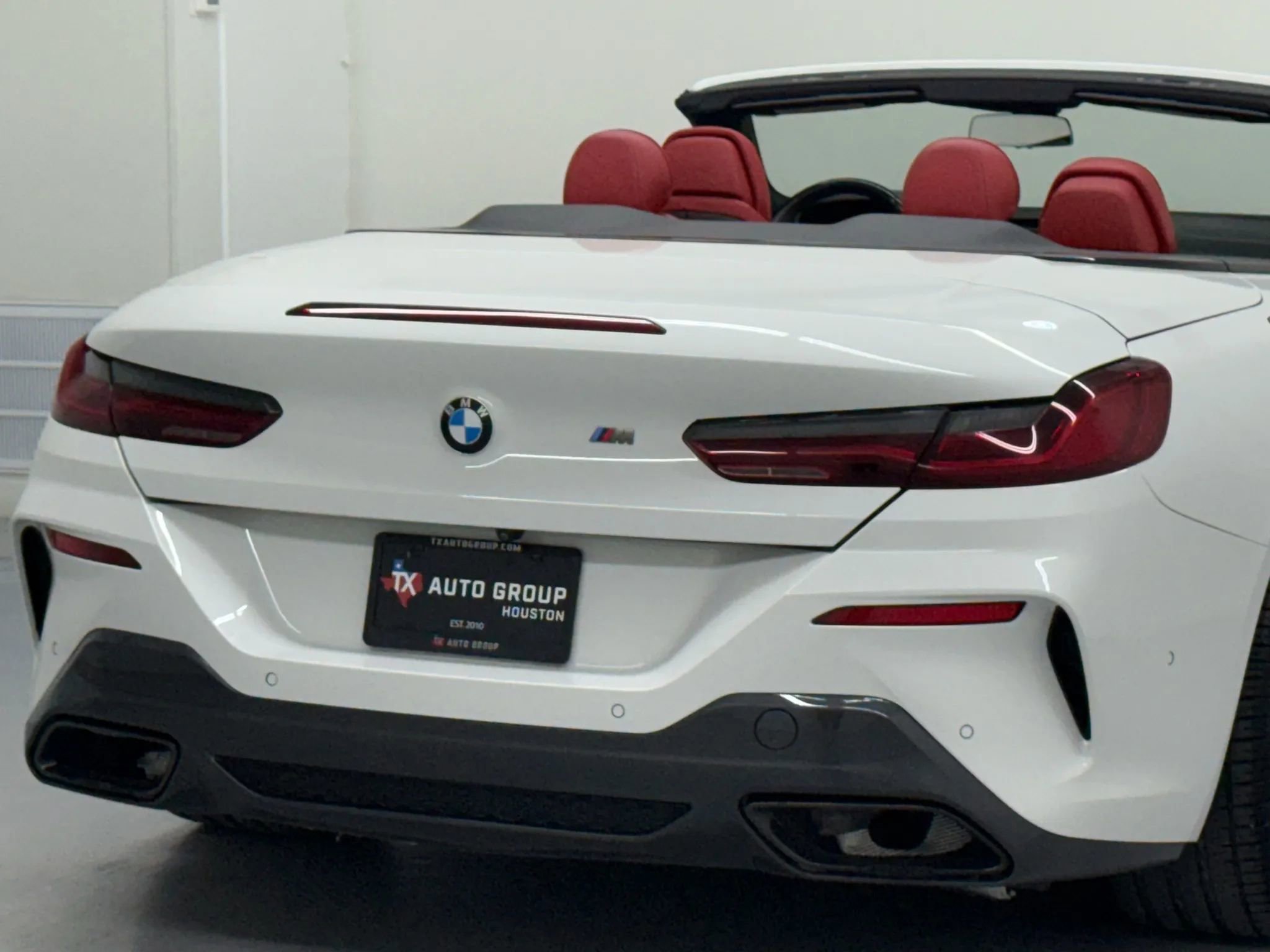 Used 2019 BMW M850i xDrive Convertible w/ Driver Assistance Package image 11
