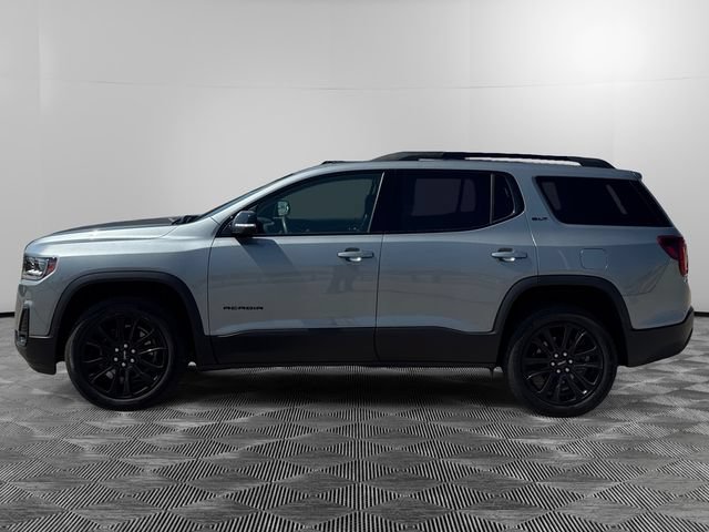 Used 2023 GMC Acadia SLT w/ Elevation Edition FWD image 2