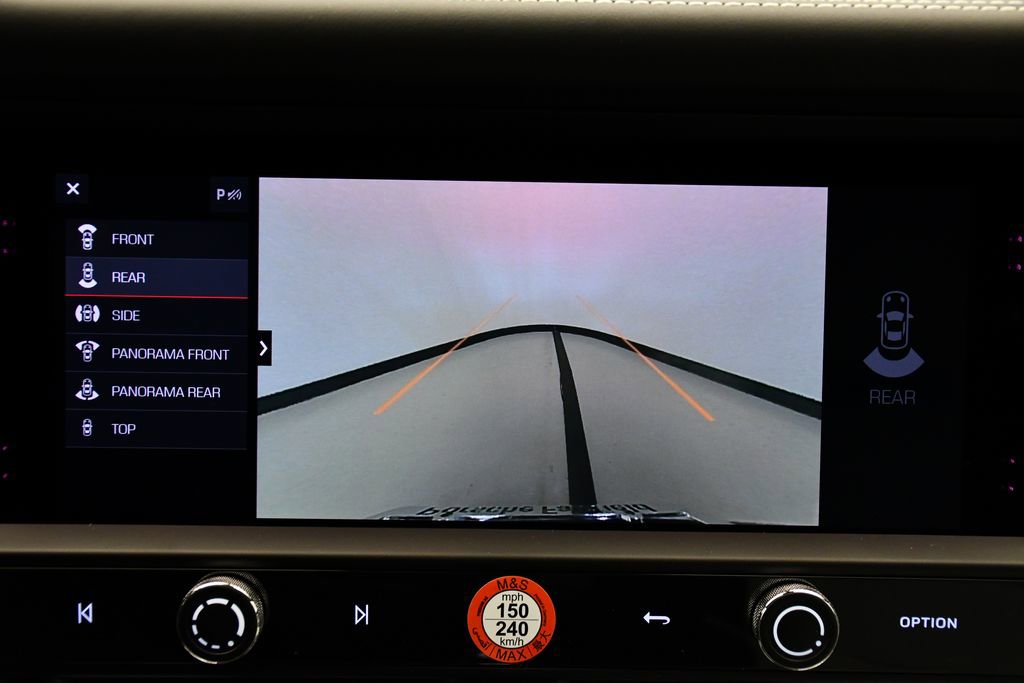 Certified 2025 Porsche Macan image 32