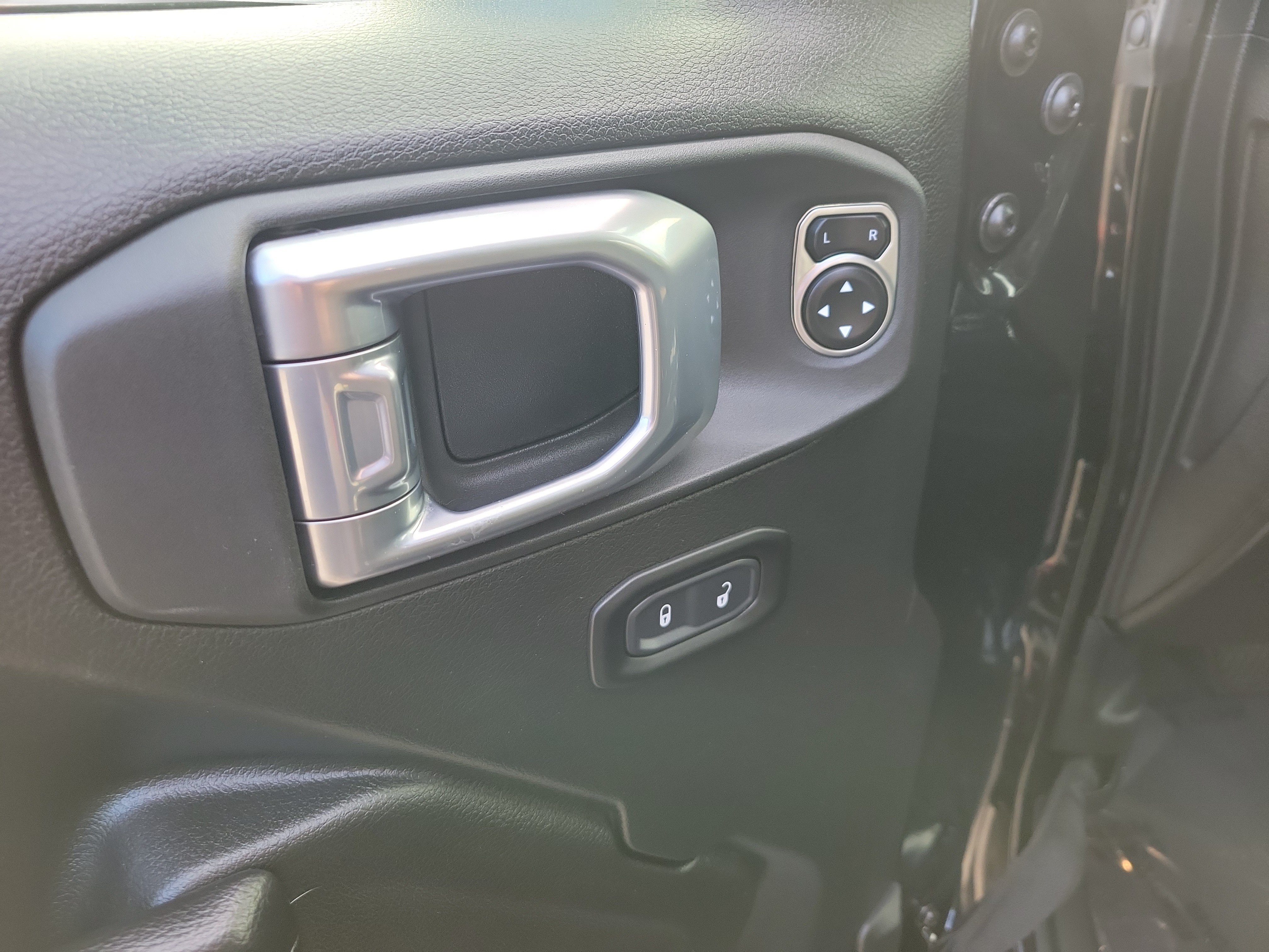 Used 2023 Jeep Gladiator Sport AWD/4WD image 20
