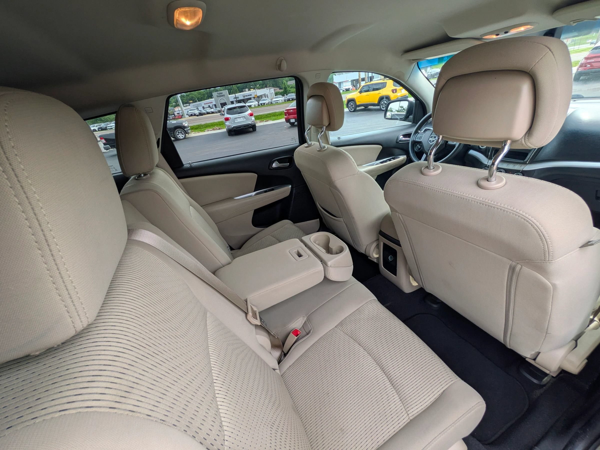 Used 2017 Dodge Journey SE FWD image 30