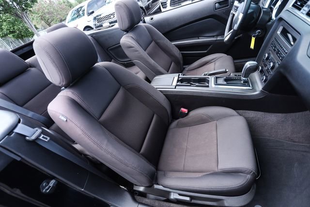 Used 2013 Ford Mustang GT RWD image 25