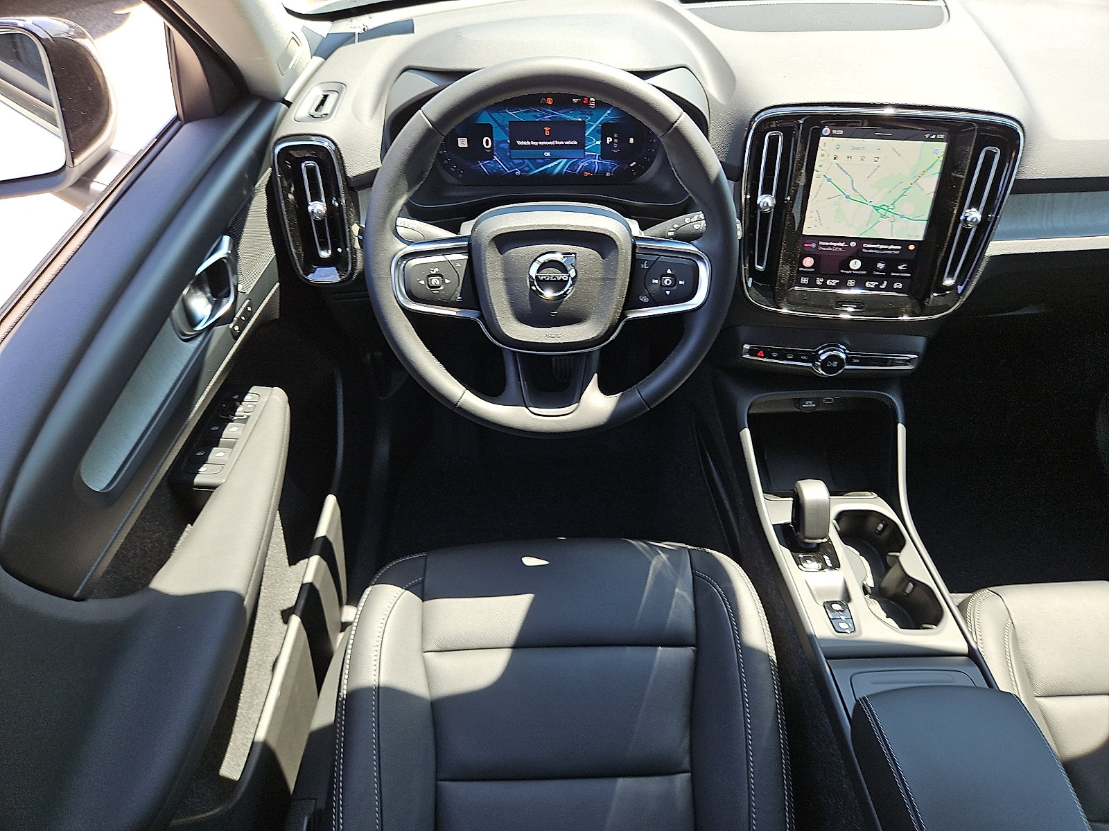 New 2026 Volvo XC40 B5 Core w/ Protection Package Premier AWD/4WD image 9