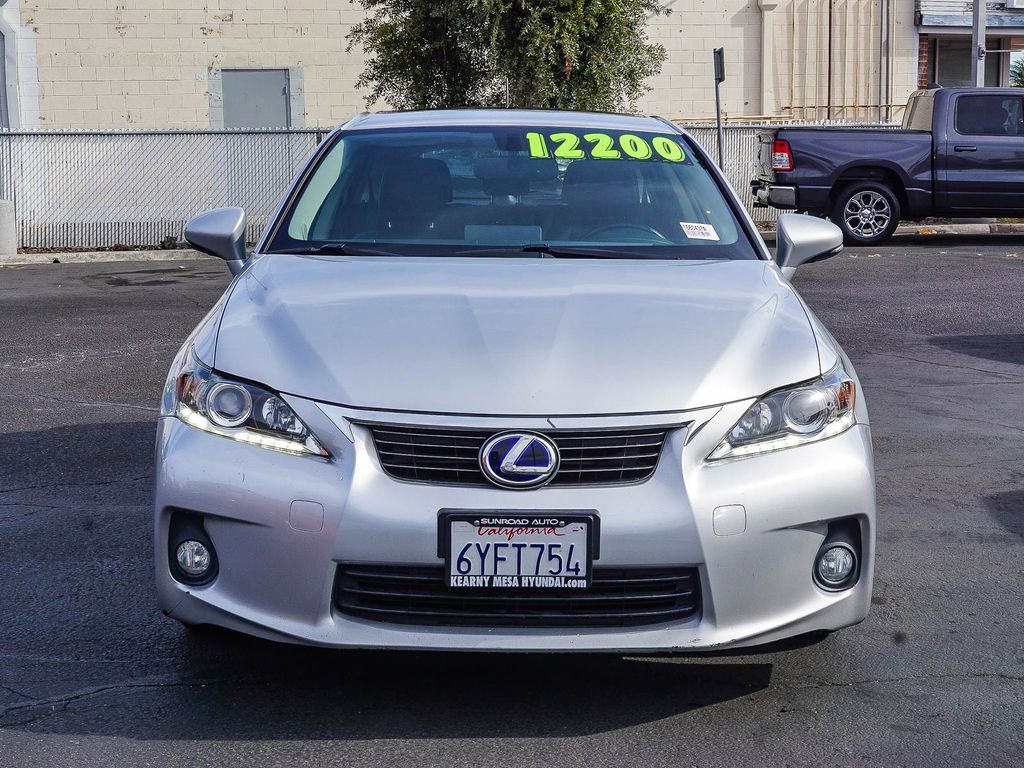 Used 2013 Lexus CT 200h w/ Premium Pkg w/Navigation image 2