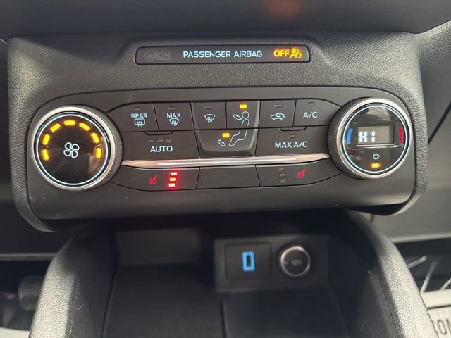 Used 2020 Ford Escape SE image 25