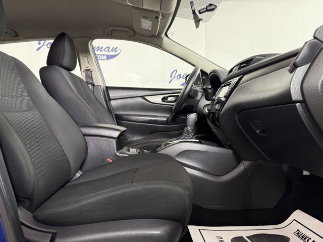Used 2019 Nissan Rogue Sport S image 16