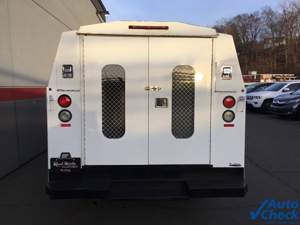 Used 2011 Chevrolet Express 3500 image 9